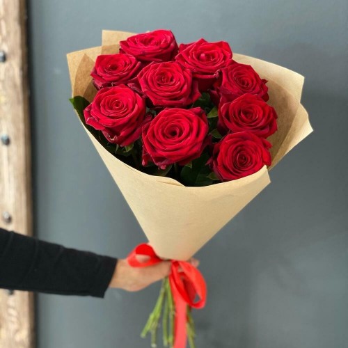 Купить на заказ Букет из 9 красных роз с доставкой в Есике