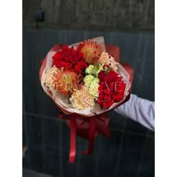 Леукоспермум в Есике