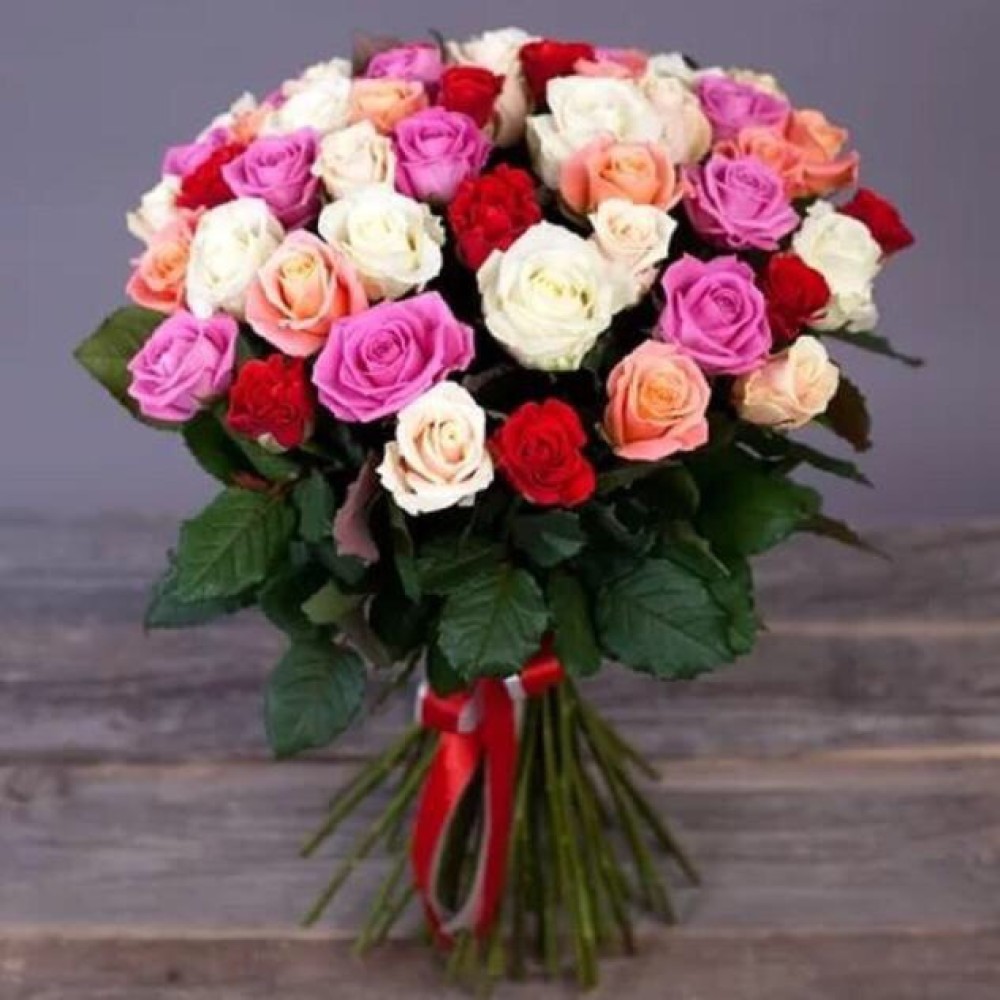 Bouquet of 31 mix roses